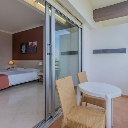ホテル Aldiana Club Rocca Nettuno Calabria トロペーア エクステリア 写真