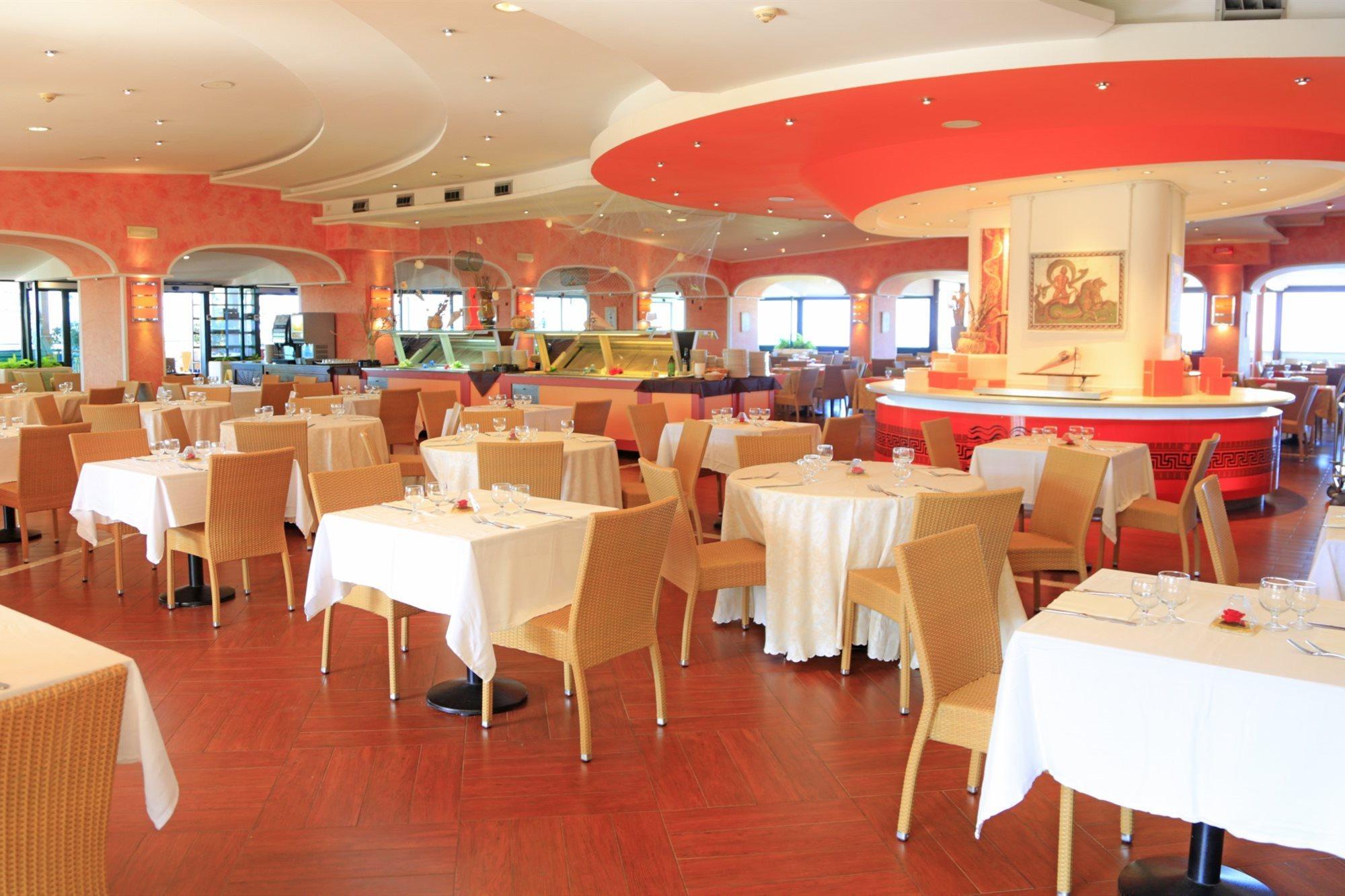 ホテル Aldiana Club Rocca Nettuno Calabria トロペーア エクステリア 写真
