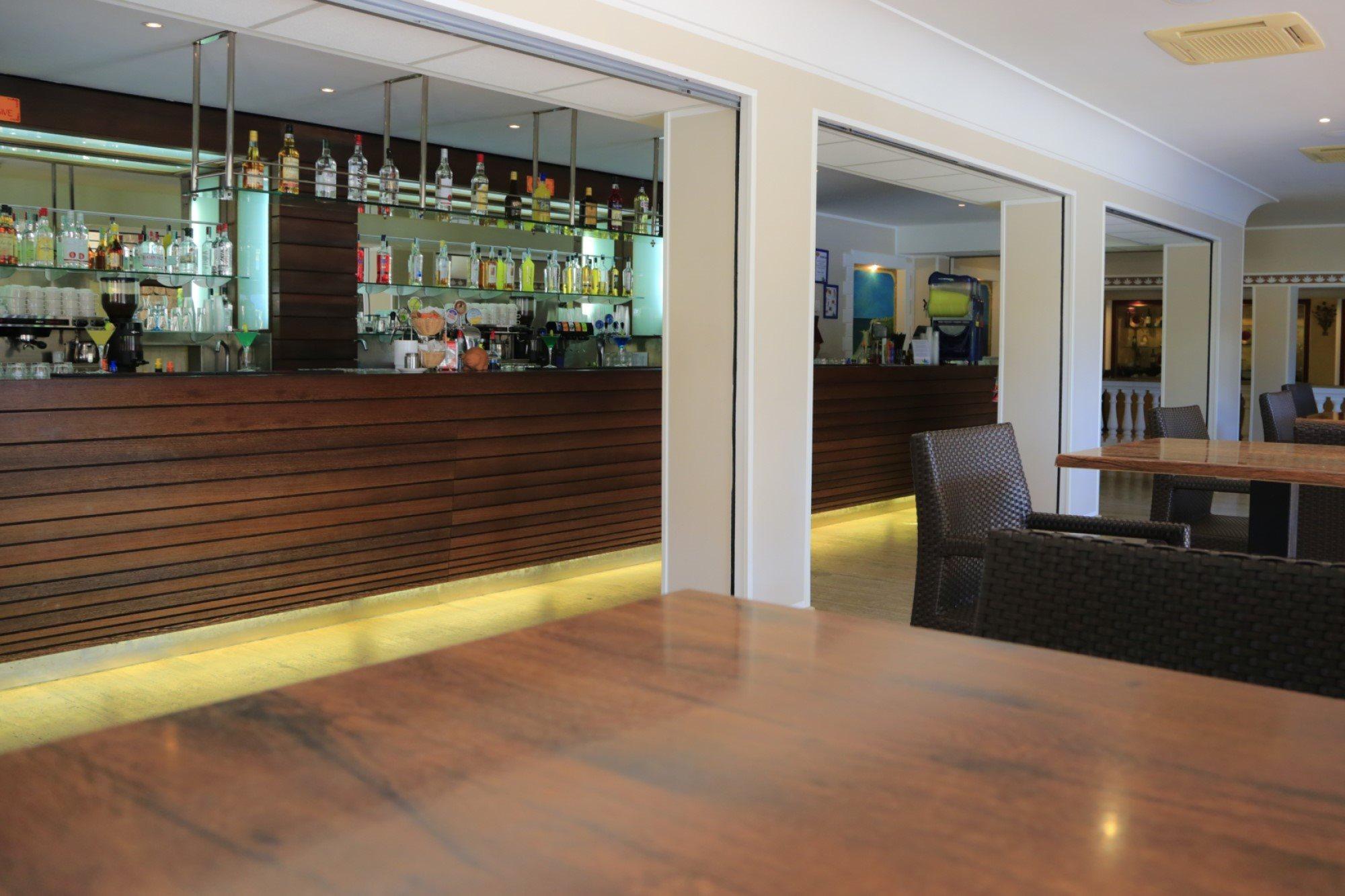 ホテル Aldiana Club Rocca Nettuno Calabria トロペーア エクステリア 写真